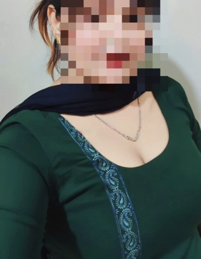 Kajal – Indian dominatrix in Chennai — 2 / 31