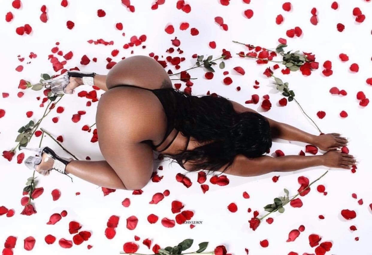 Sexy Ebony – Barbadian escort in Beirut — 2 / 4