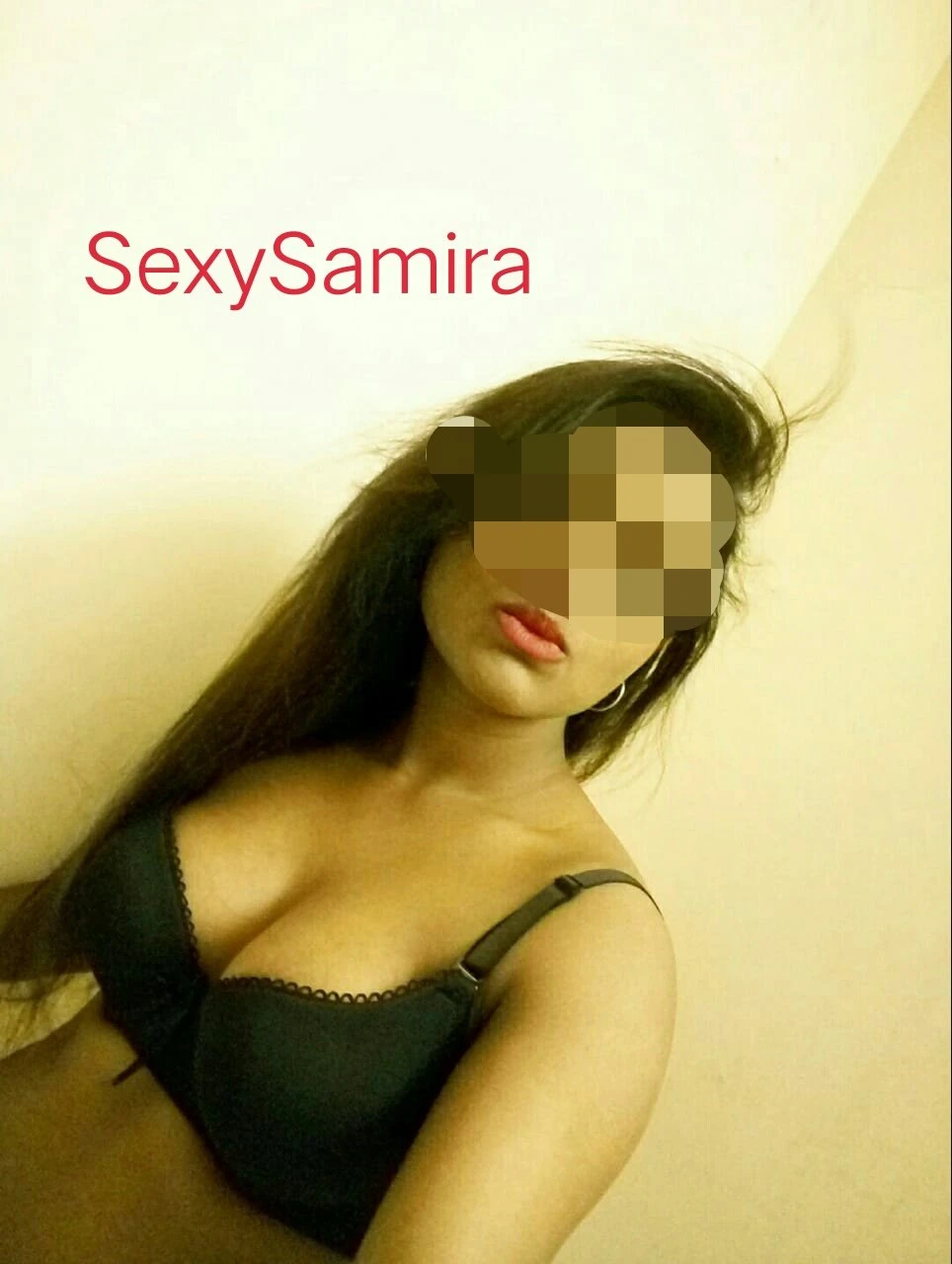 SexySamira for Cam session n real meets – Indian escort in Mumbai — 3 / 9