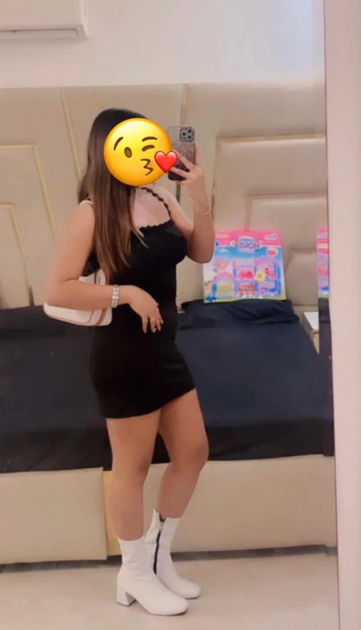 Anny Cam And Real Meet – Indian escort in New Delhi — 18 / 19