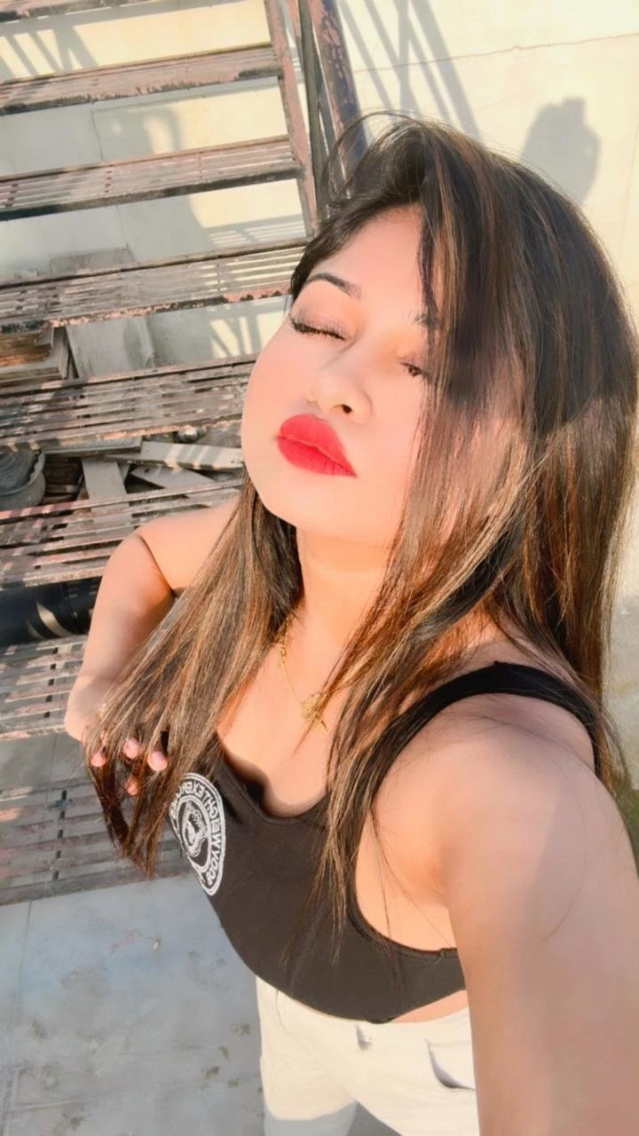 Kushi Sen – Indian escort in Kolkata — 4 / 7