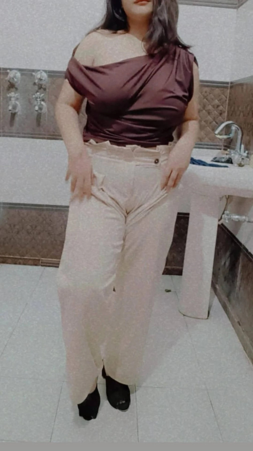 Rimi New Girl Cam and Real Meet – Indian escort in New Delhi — 3 / 4
