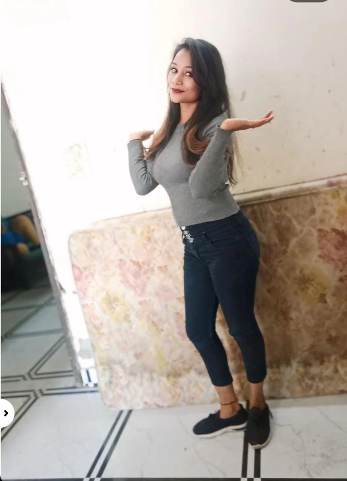 Sania – escort in New Delhi — 2 / 4