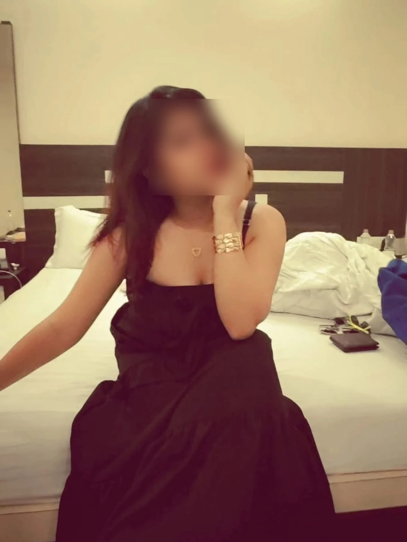 Sakshi Rawat – Indian escort in Noida — 2 / 6