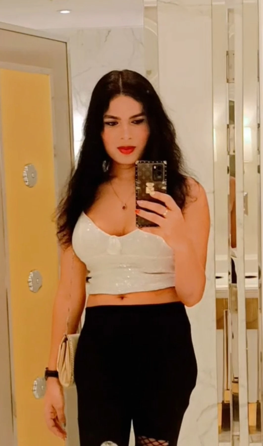 Pari – Singaporean escort in Macao — 2 / 5