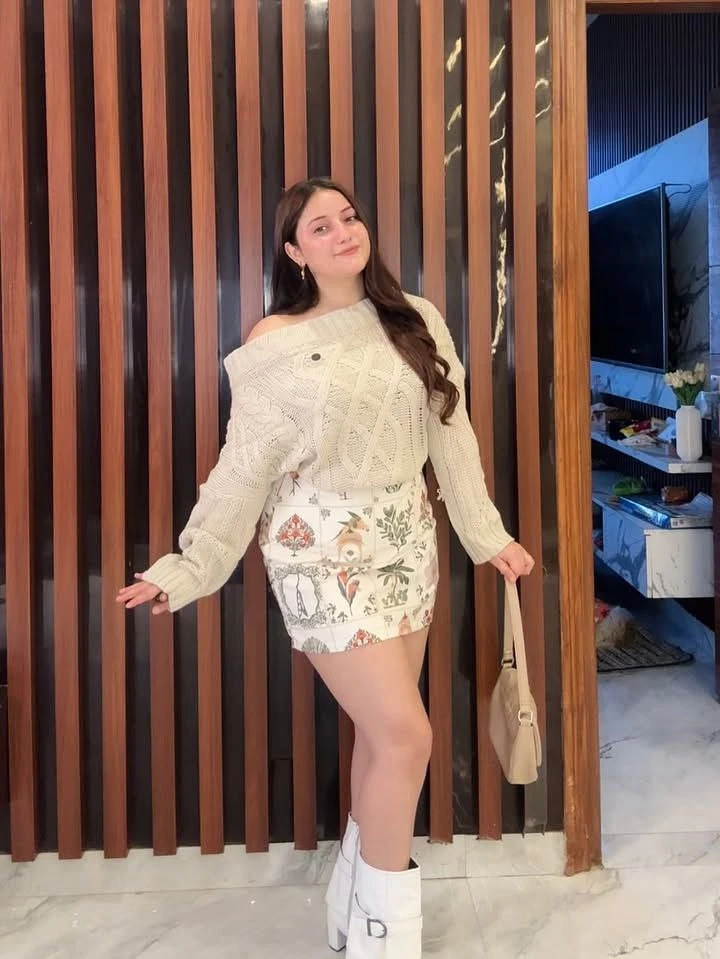 Aparna – Indian escort in Vadodara — 2 / 5