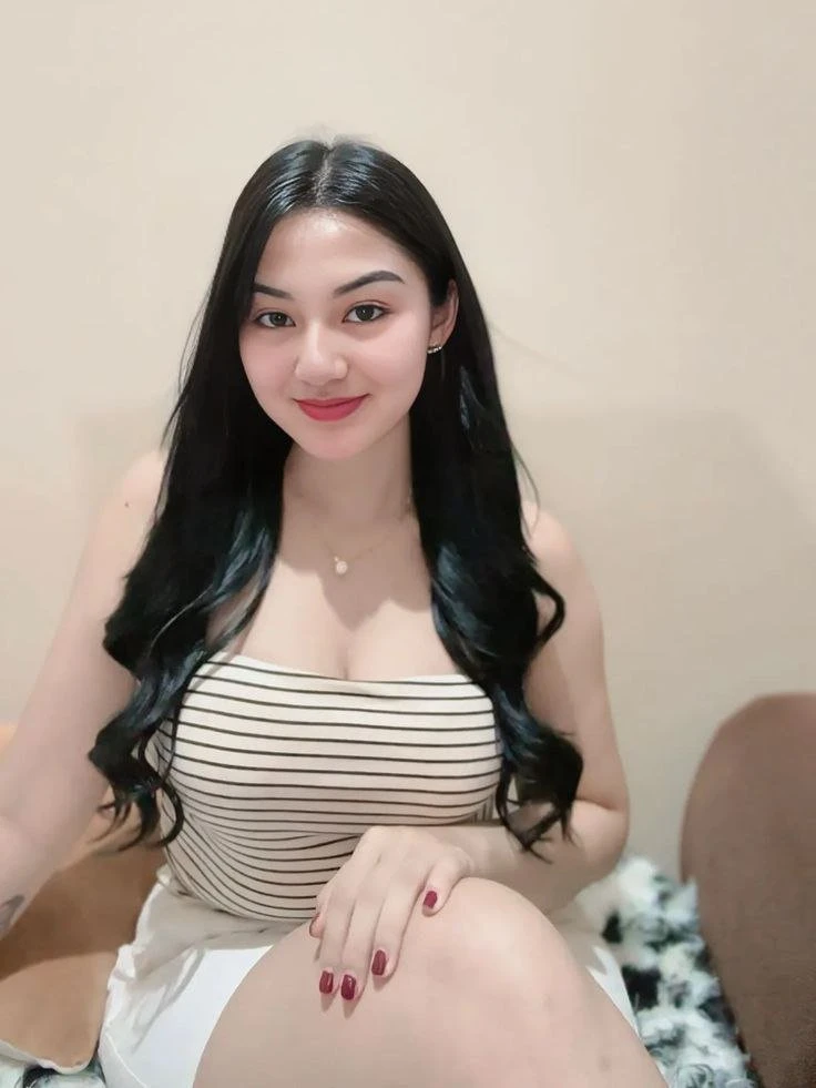 Priti Indian and Russian Real Meet – escort in Kolkata — 2 / 4