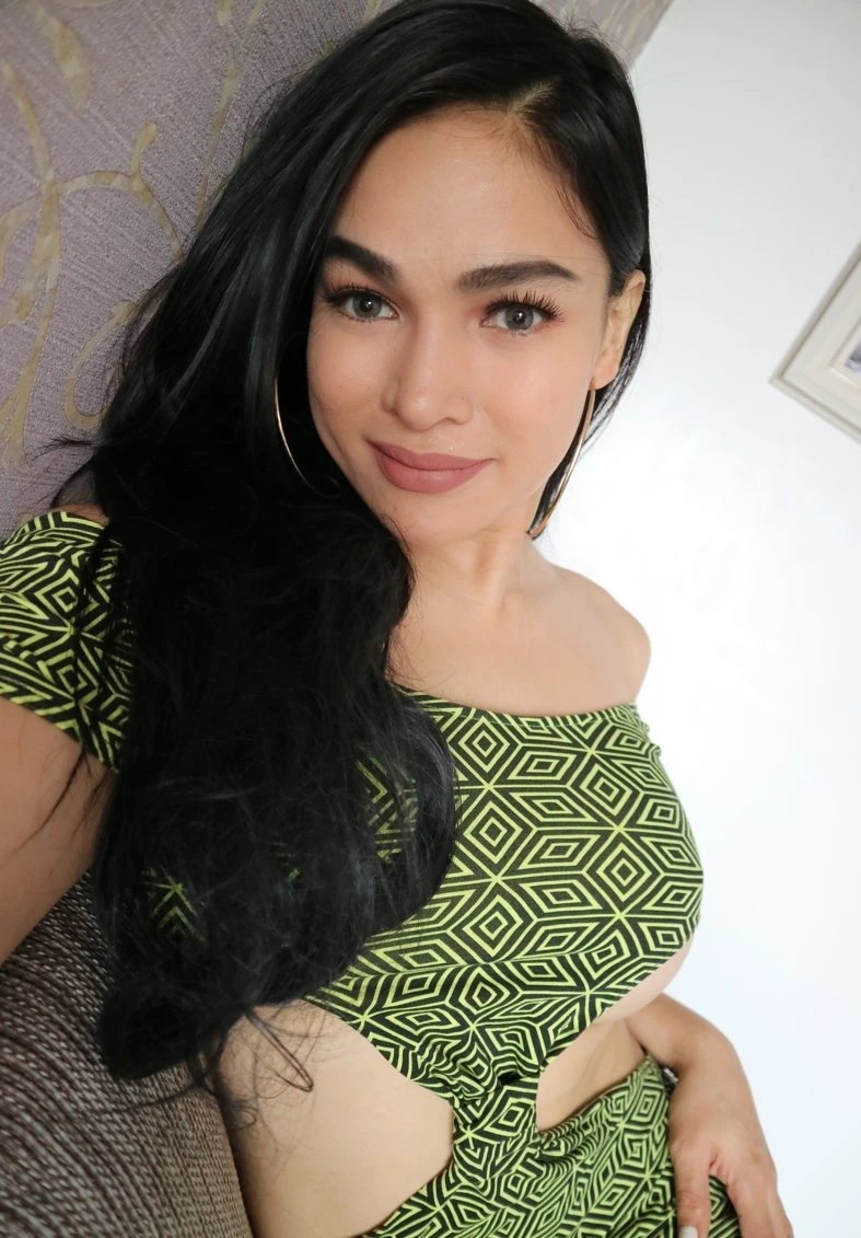 Mily – British escort in Stockholm — 6 / 8