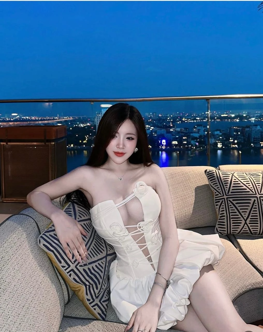 Papie – escort in Bangalore — 2 / 7
