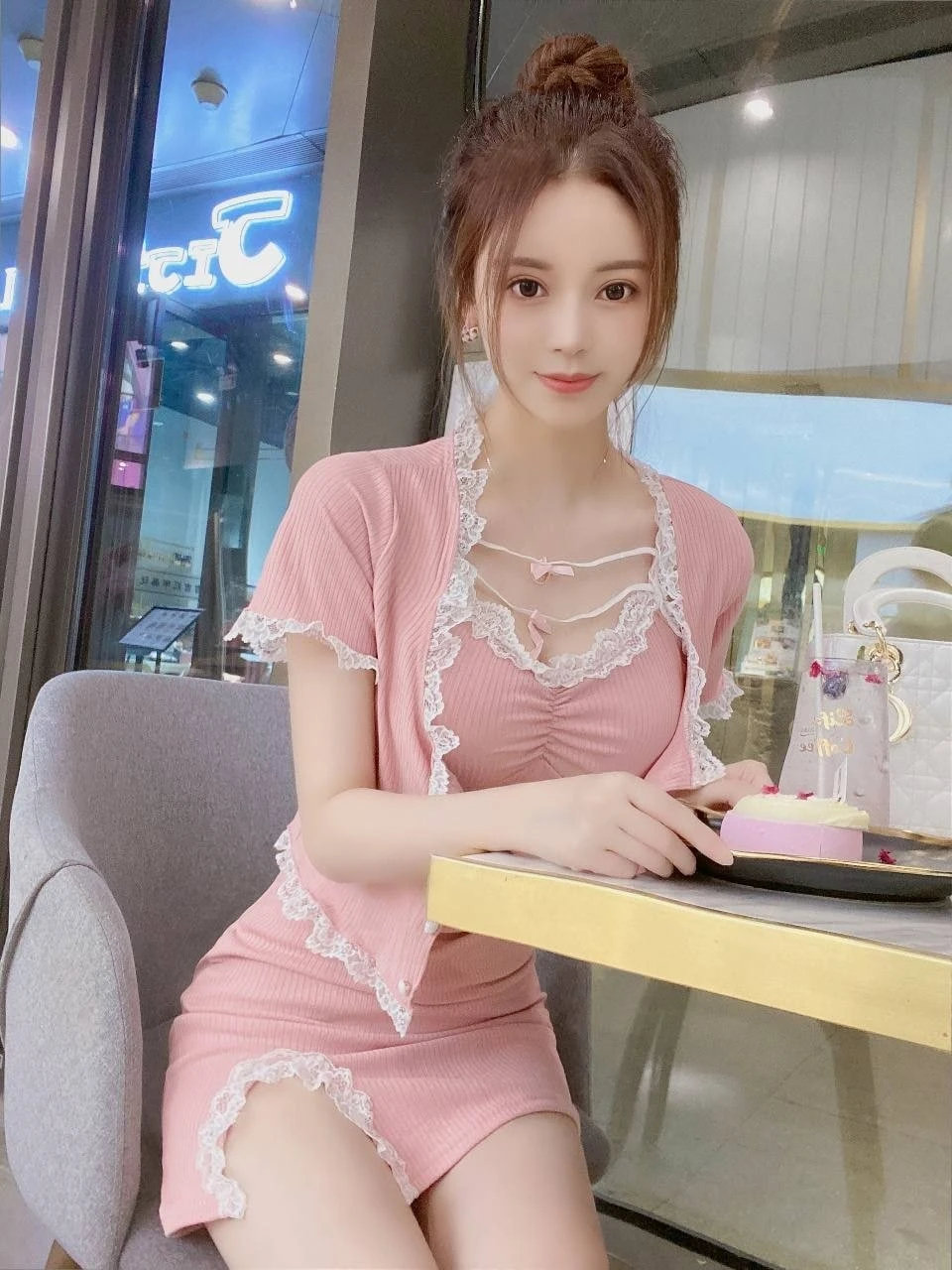 Youwan in grand baie – Chinese escort in Mauritius — 3 / 5