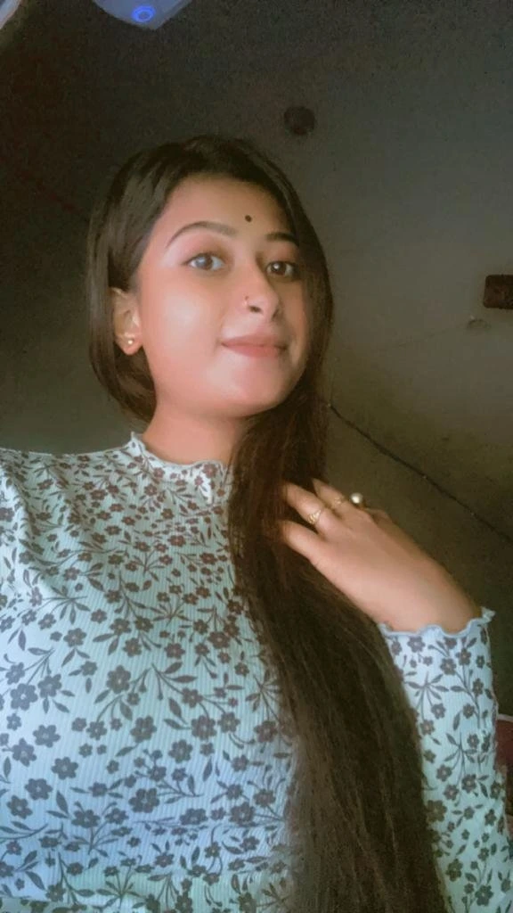 Only Hand Cash – Indian escort in Hyderabad — 2 / 3