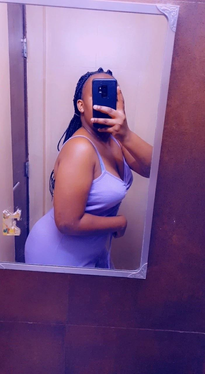 Rosewhite – Rwandan escort in New Delhi — 2 / 3