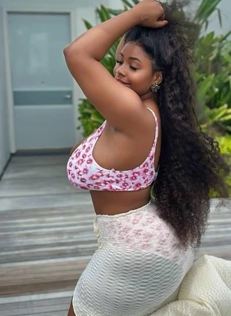 Coco – Batswana escort in Pune — 2 / 5