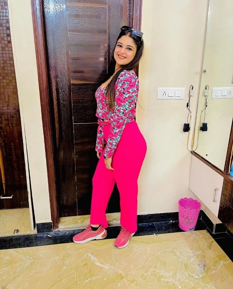 KAVYA SHARMA BEST VIP ESCORT SERVICE – Indian escort agency in Malappuram — 2 / 4