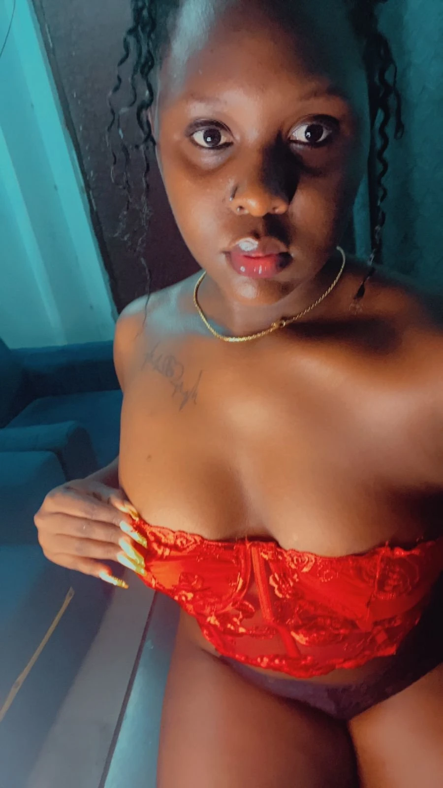Lili – South African escort in Hyderabad — 7 / 8