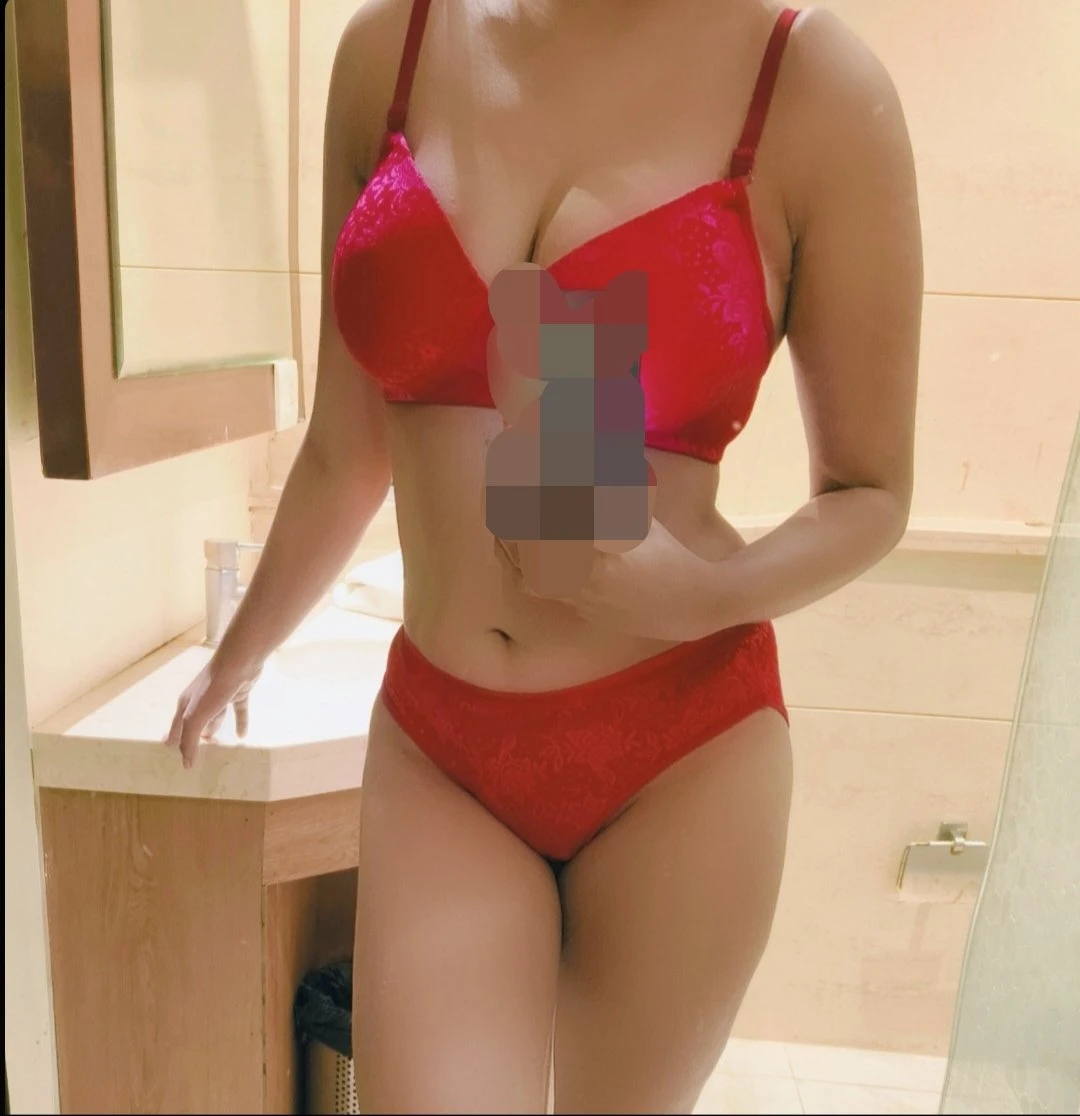 Komal -- meet & cam – Indian escort in Pune — 10 / 11
