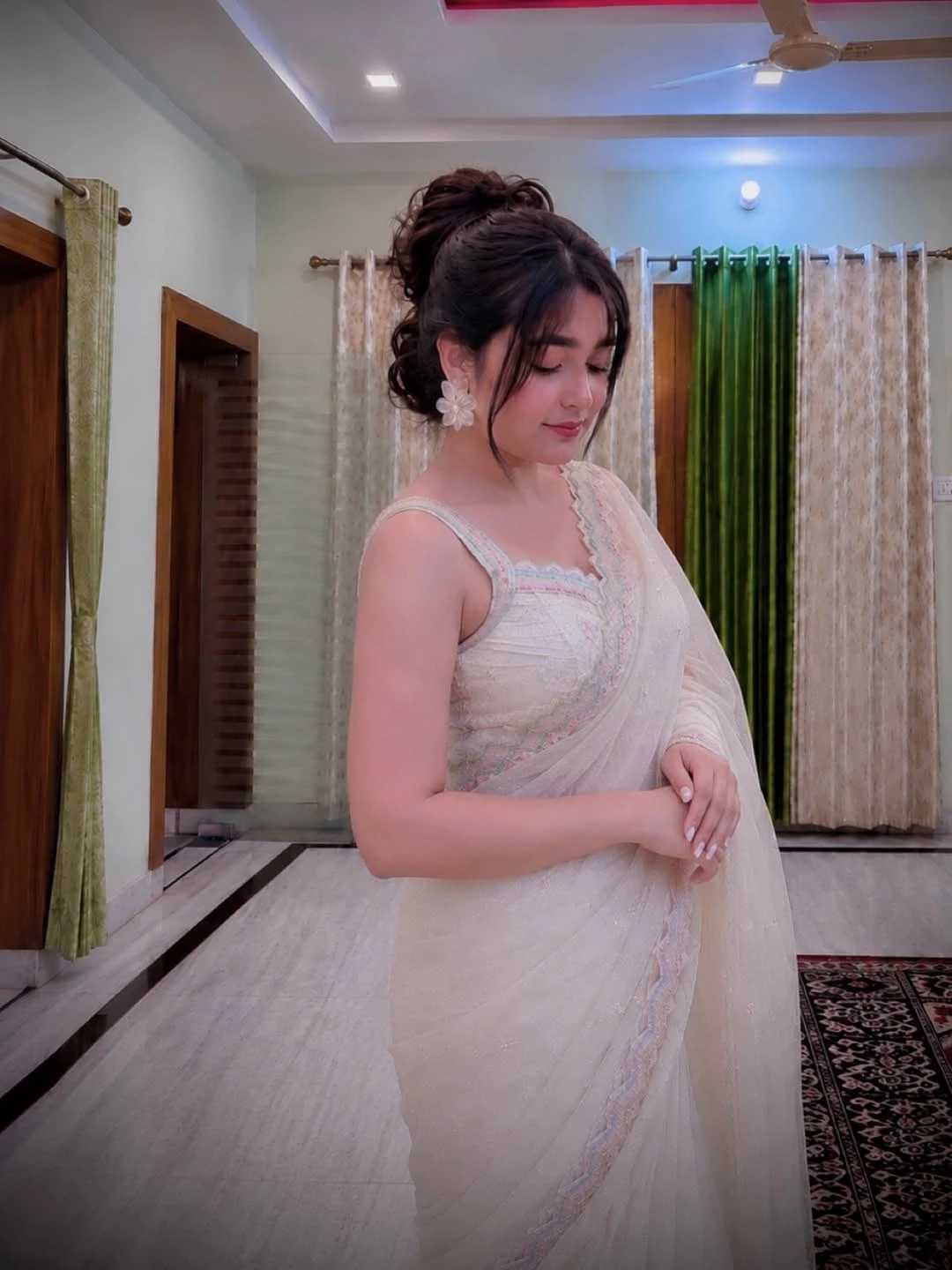 Nisha Escort Service 24 Hours – escort in Chennai — 4 / 5