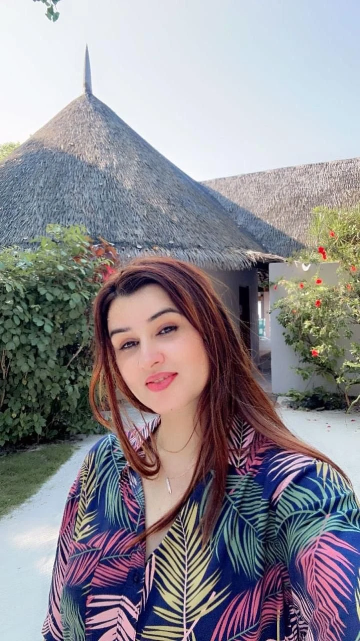 Vip Top Class Escorts Available – Indian escort in Pune — 3 / 4