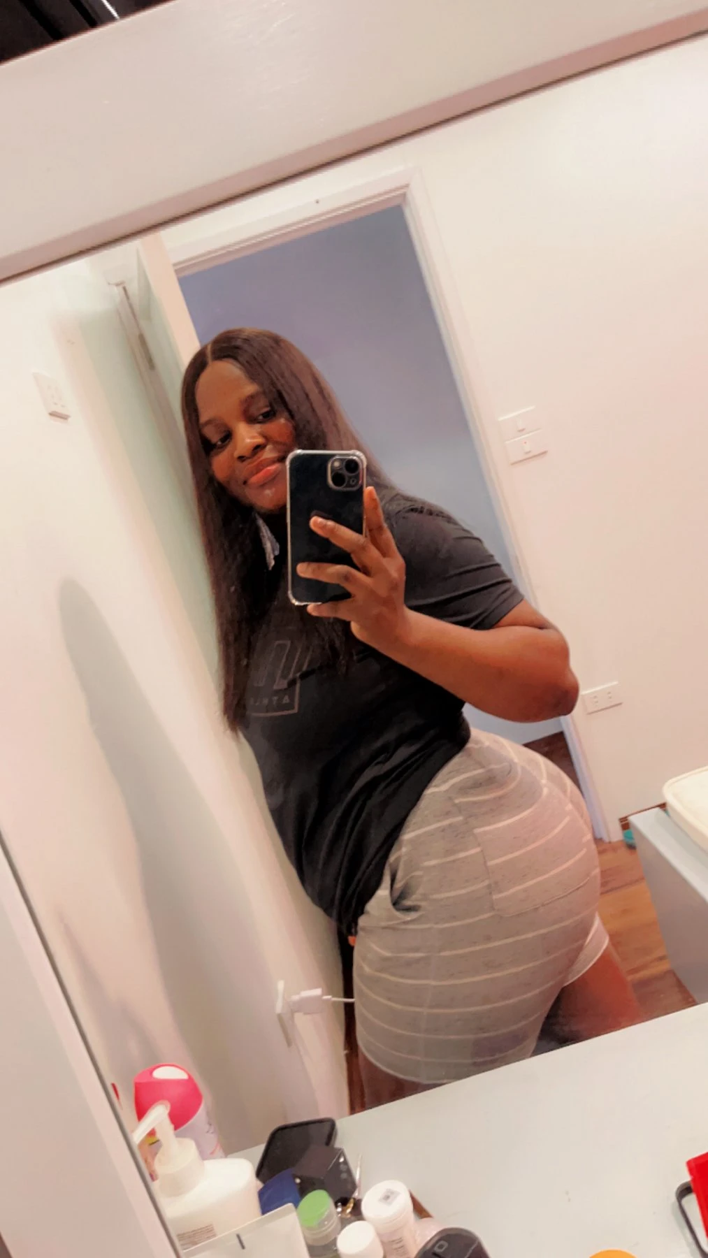 Juicy Coochie – South African escort in Ho Chi Minh City — 2 / 7