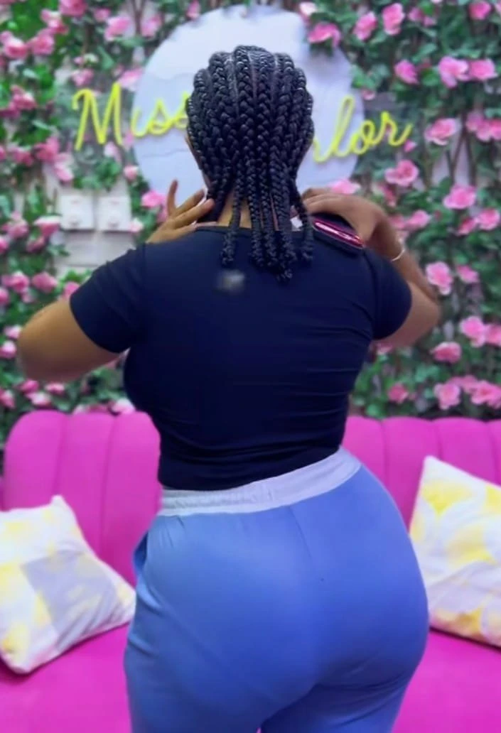 Glory melon boobs girl new arrival – Kenyan escort in Hyderabad — 2 / 5