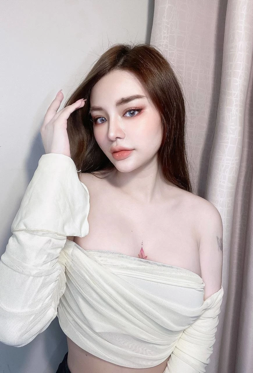 Tini – Vietnamese escort in Ho Chi Minh City — 7 / 12