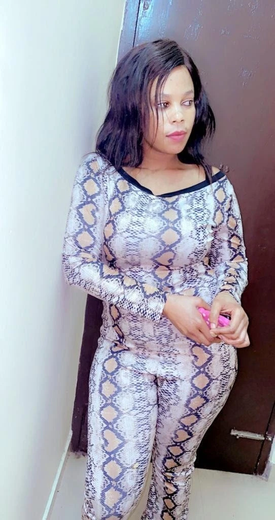 Shamia (Webcam) – Tanzanian escort in New Delhi — 7 / 8
