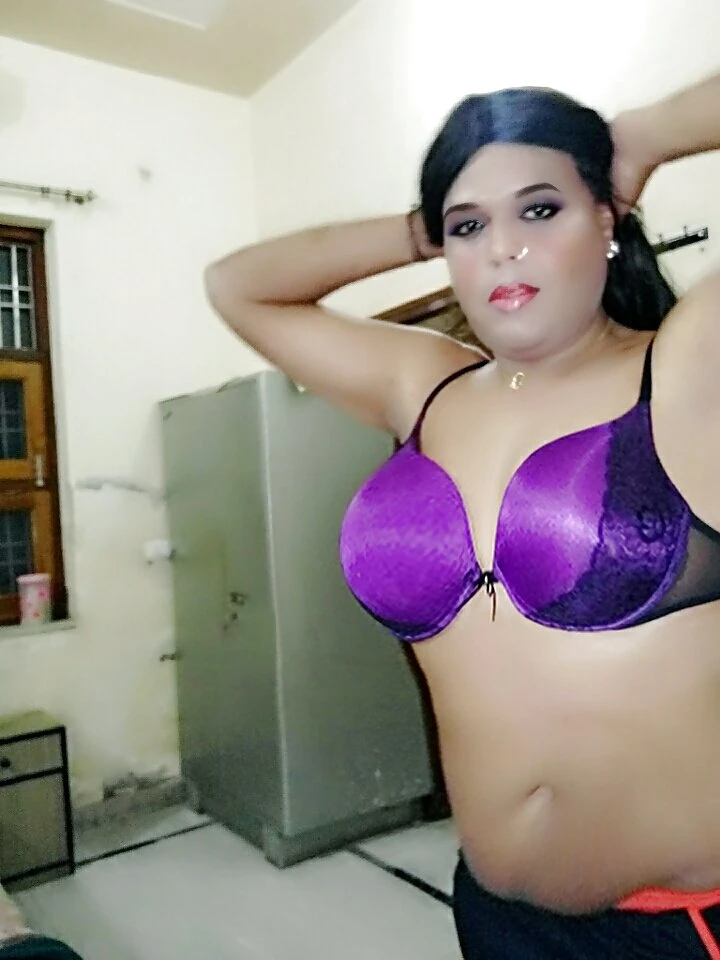 Madhu Randi – Indian escort in New Delhi — 17 / 31