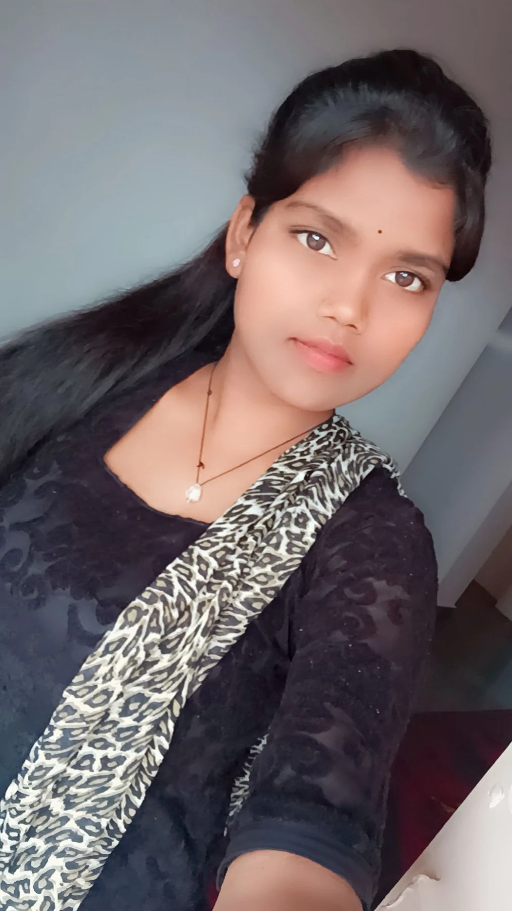 Shivani Cam and Meet – Indian escort in Pune — 5 / 11