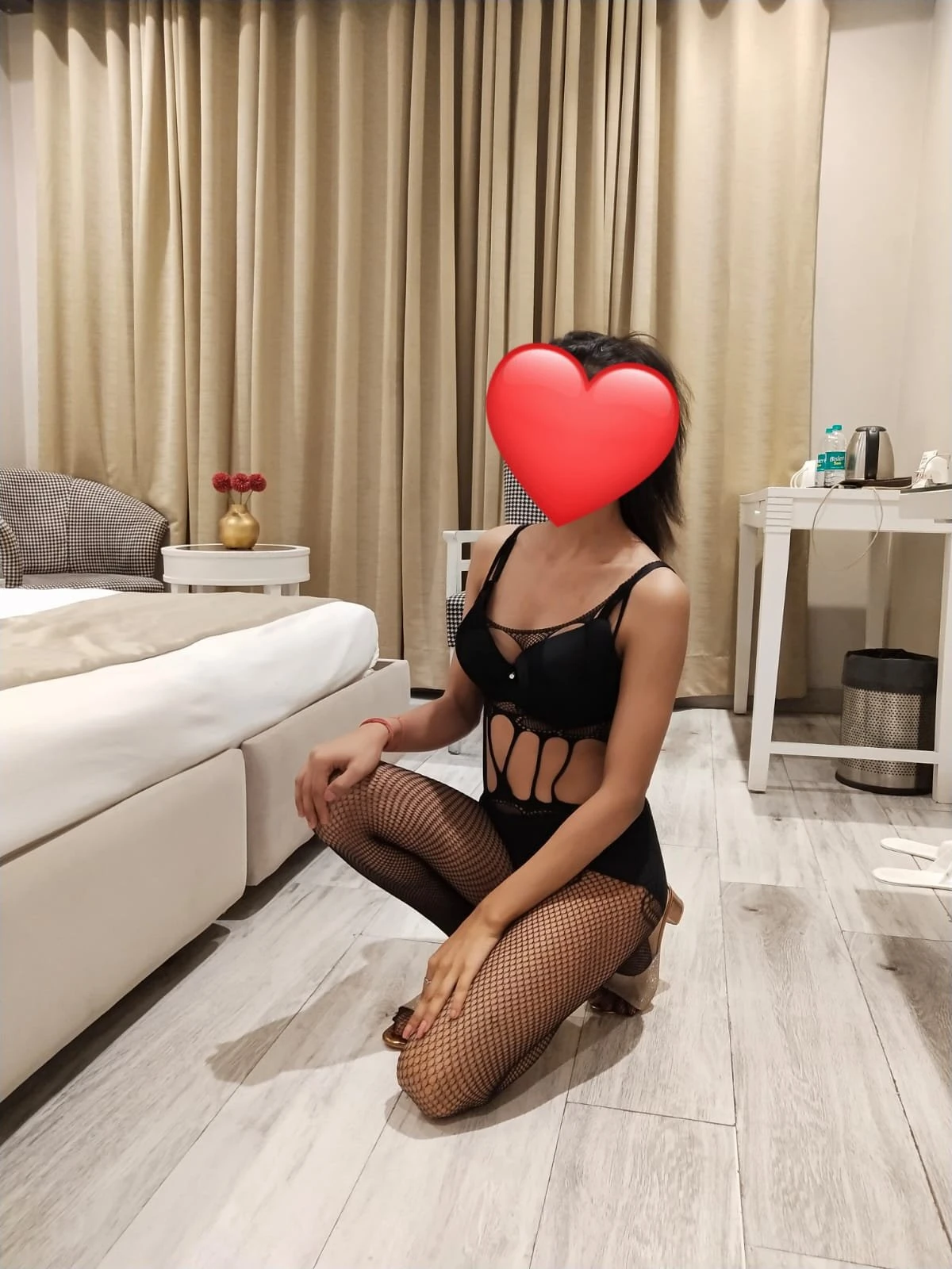 Jiya – Indian escort in New Delhi — 9 / 10
