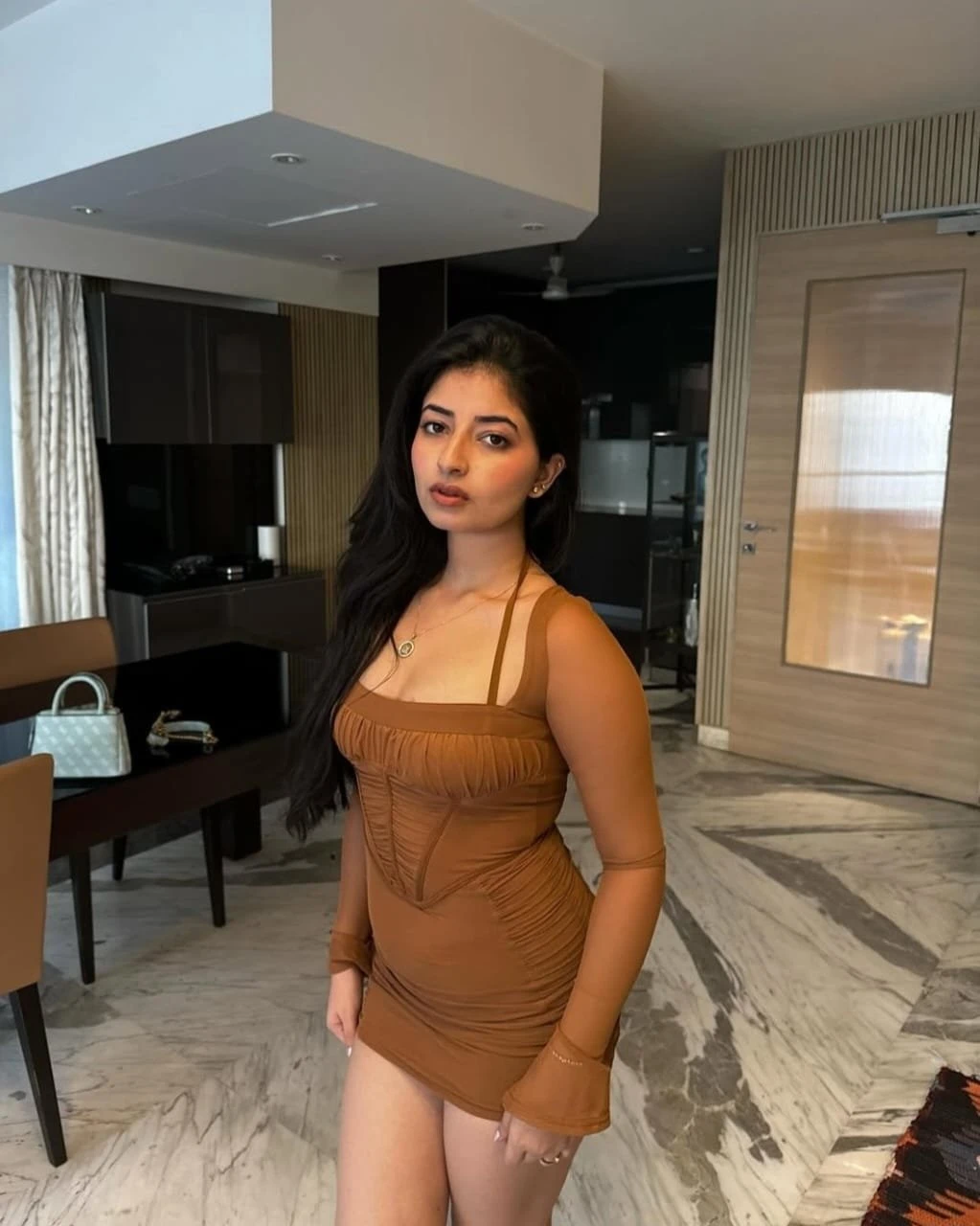 Heena – Indian escort in Jalandhar — 2 / 4
