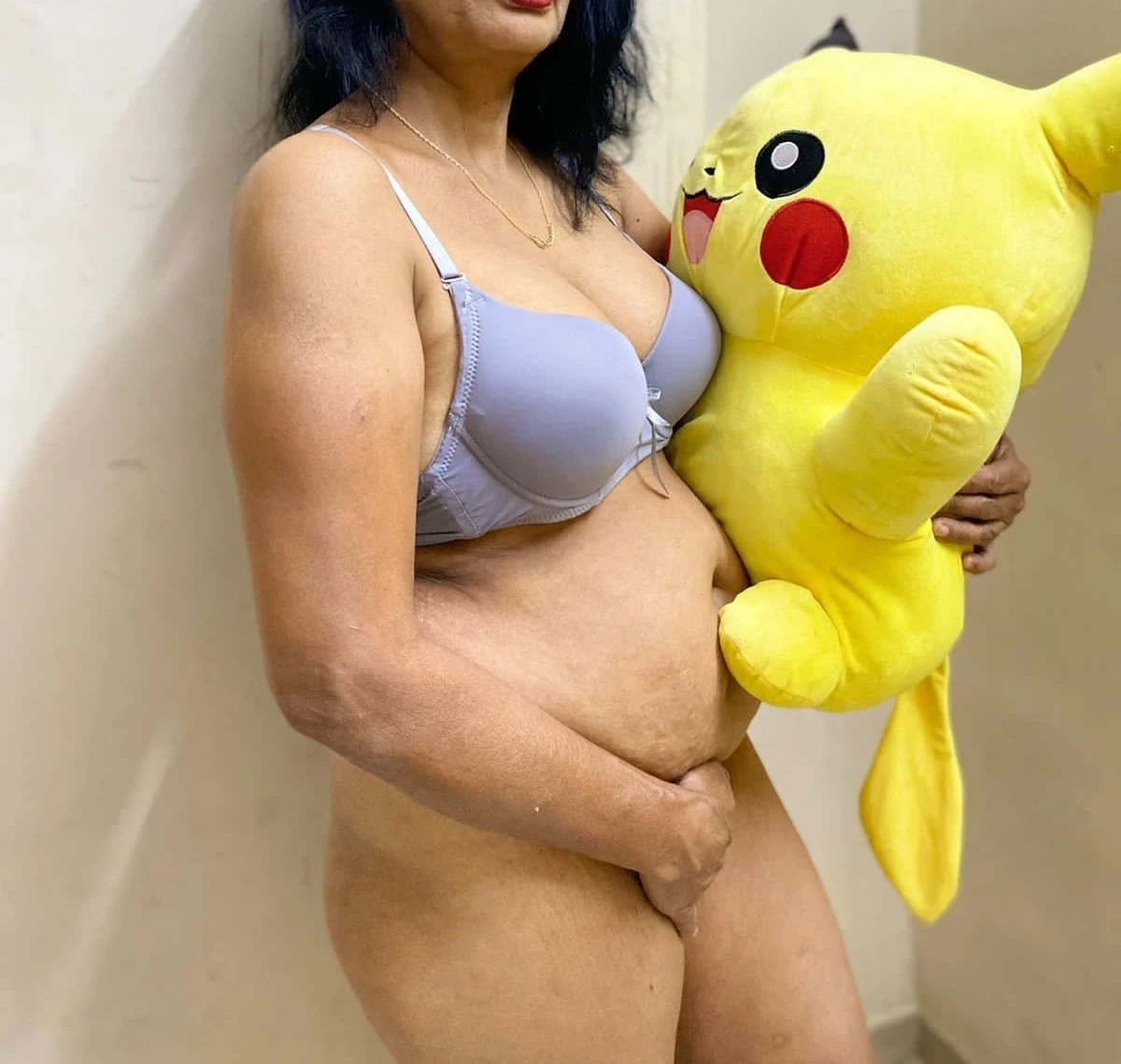 Old Sex Bomb 69 – Indian escort in Mumbai — 9 / 11