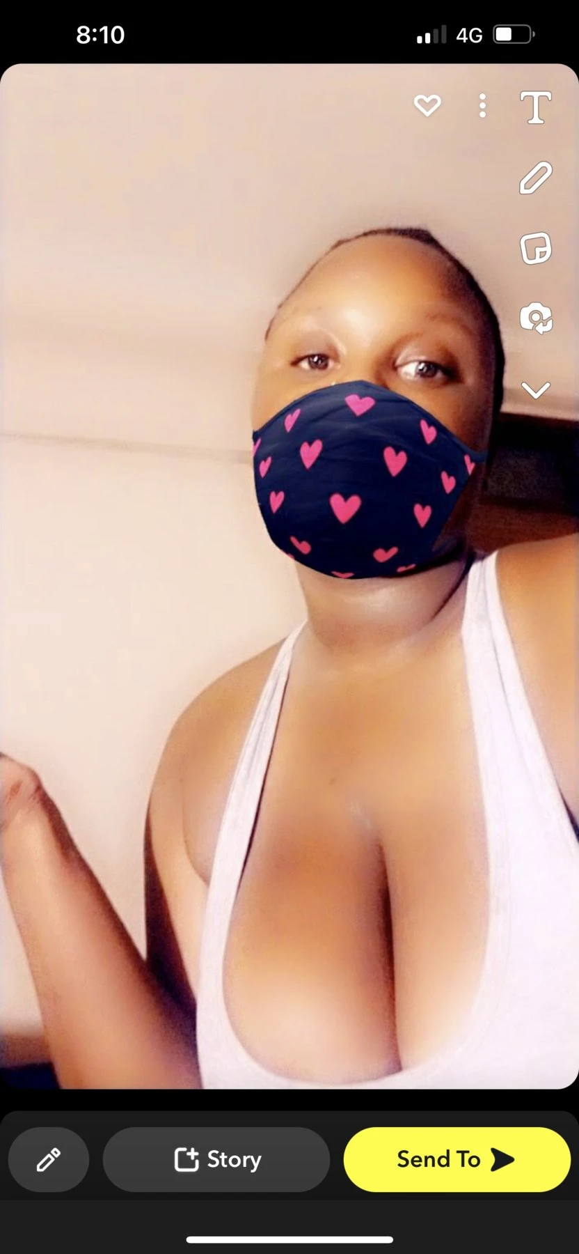 Bee@30 – South African escort in New Delhi — 2 / 3