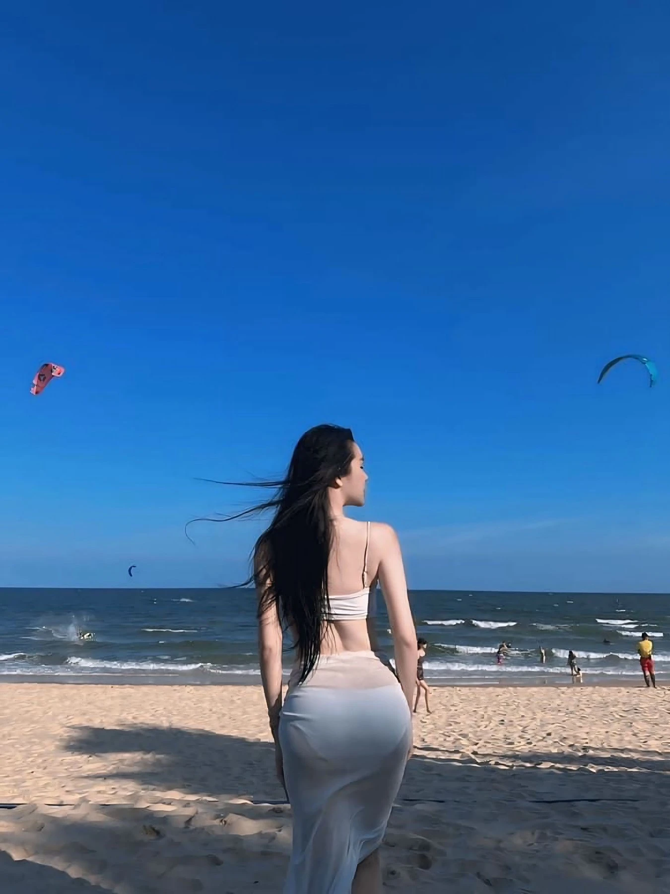 Lona, – Vietnamese escort in Hanoi — 8 / 29