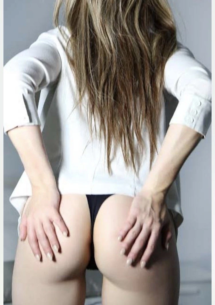 Ms. Piper – American escort in Auckland — 2 / 3