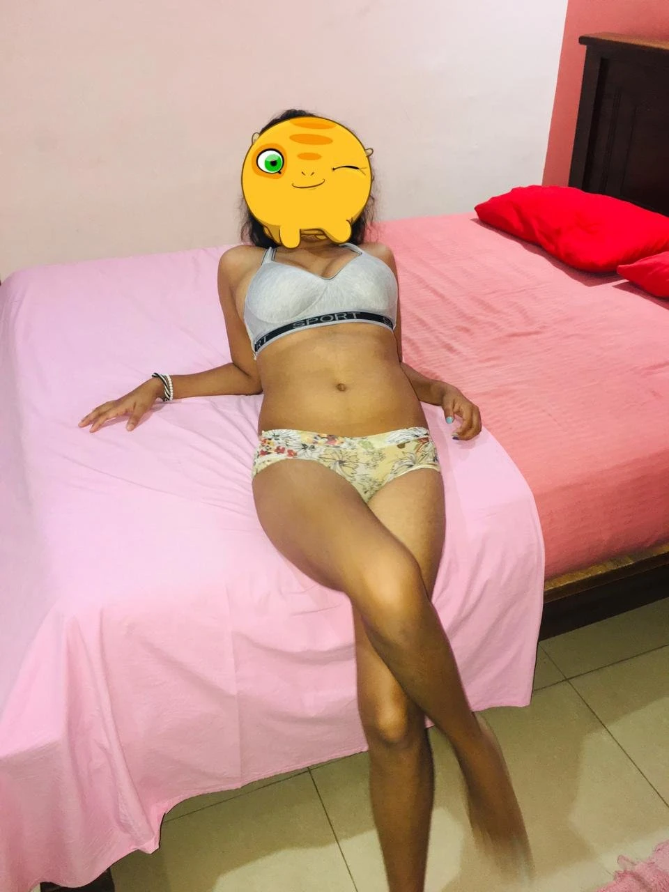 Nishu – Sri Lankan escort in Colombo — 6 / 7