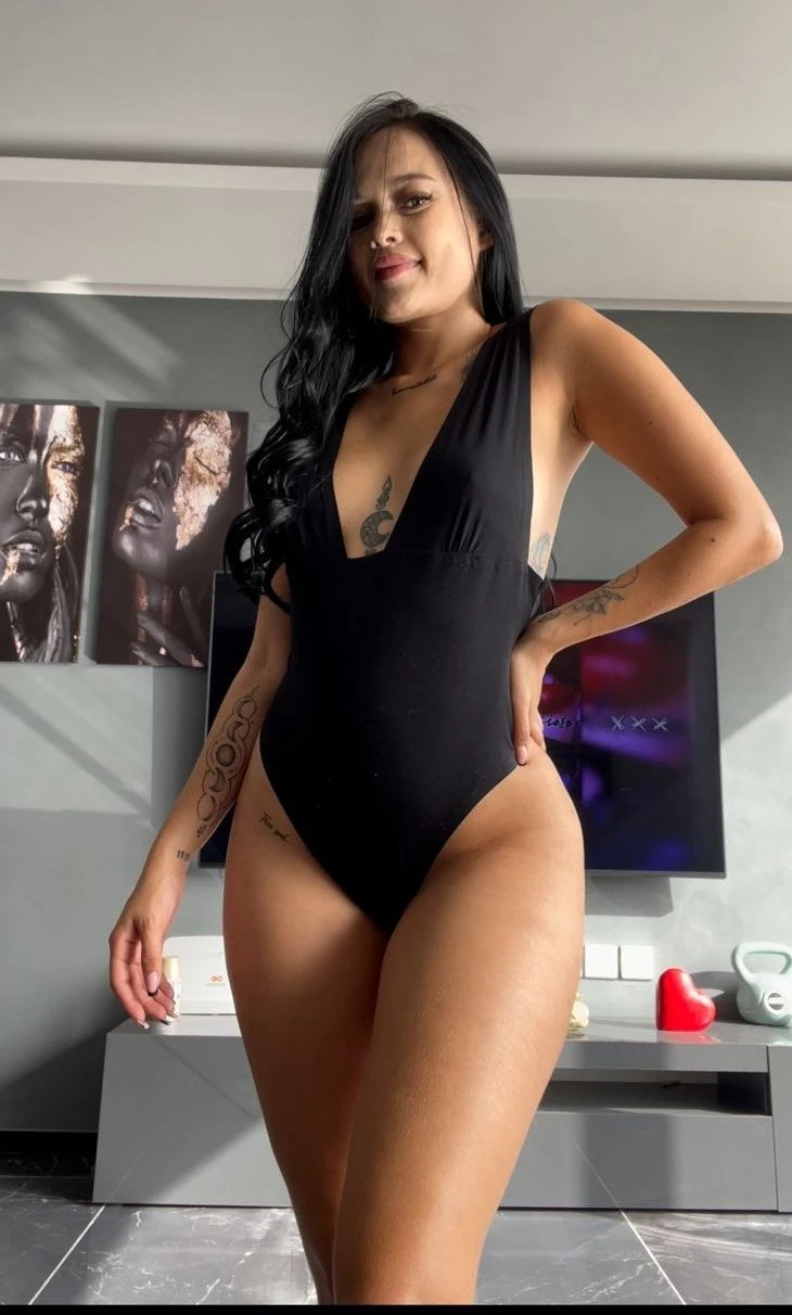 Samantha Just Arrived Hot Doll – Colombian escort in Malta — 13 / 22