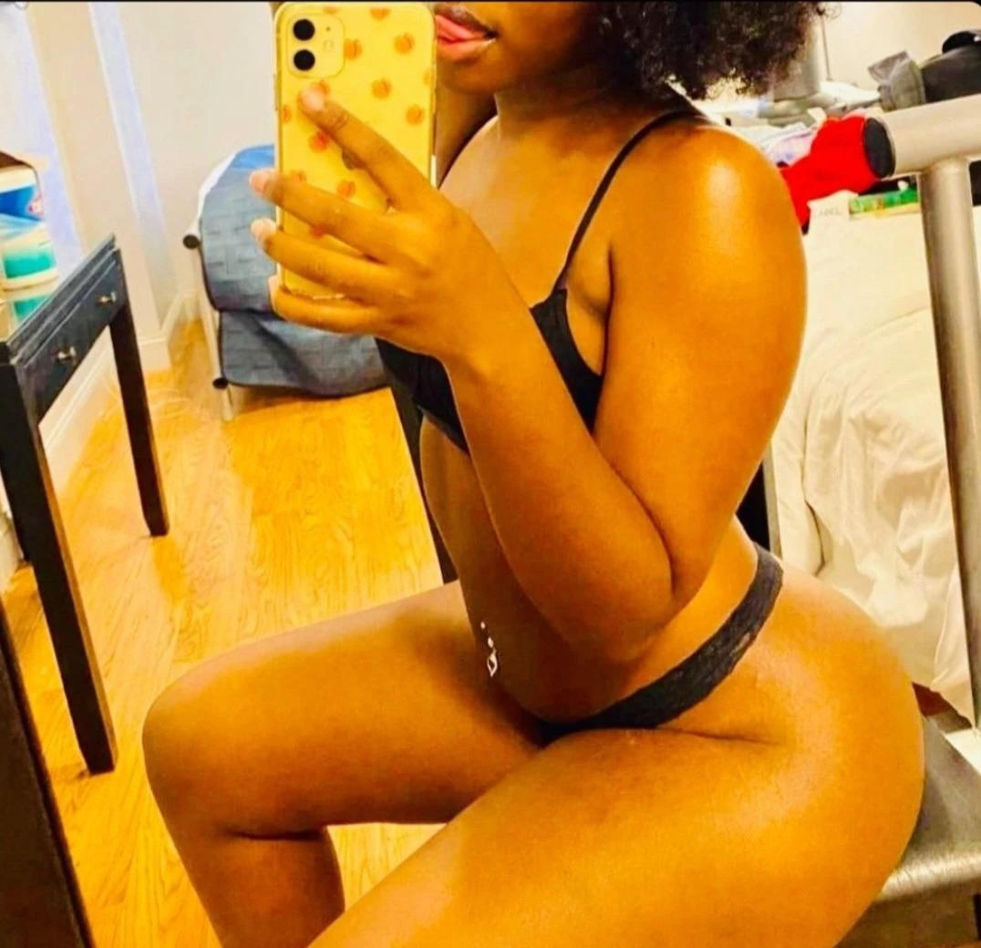 Slutty Afro Babe – Ethiopian escort in Hyderabad — 2 / 6