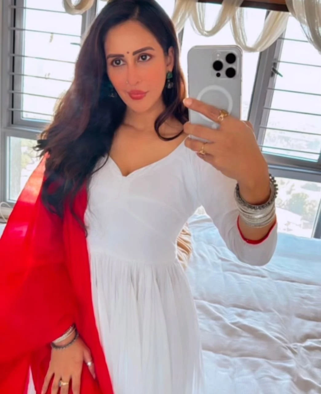 Priyanka Independent Vip College Girls – Indian escort in Pune — 2 / 3