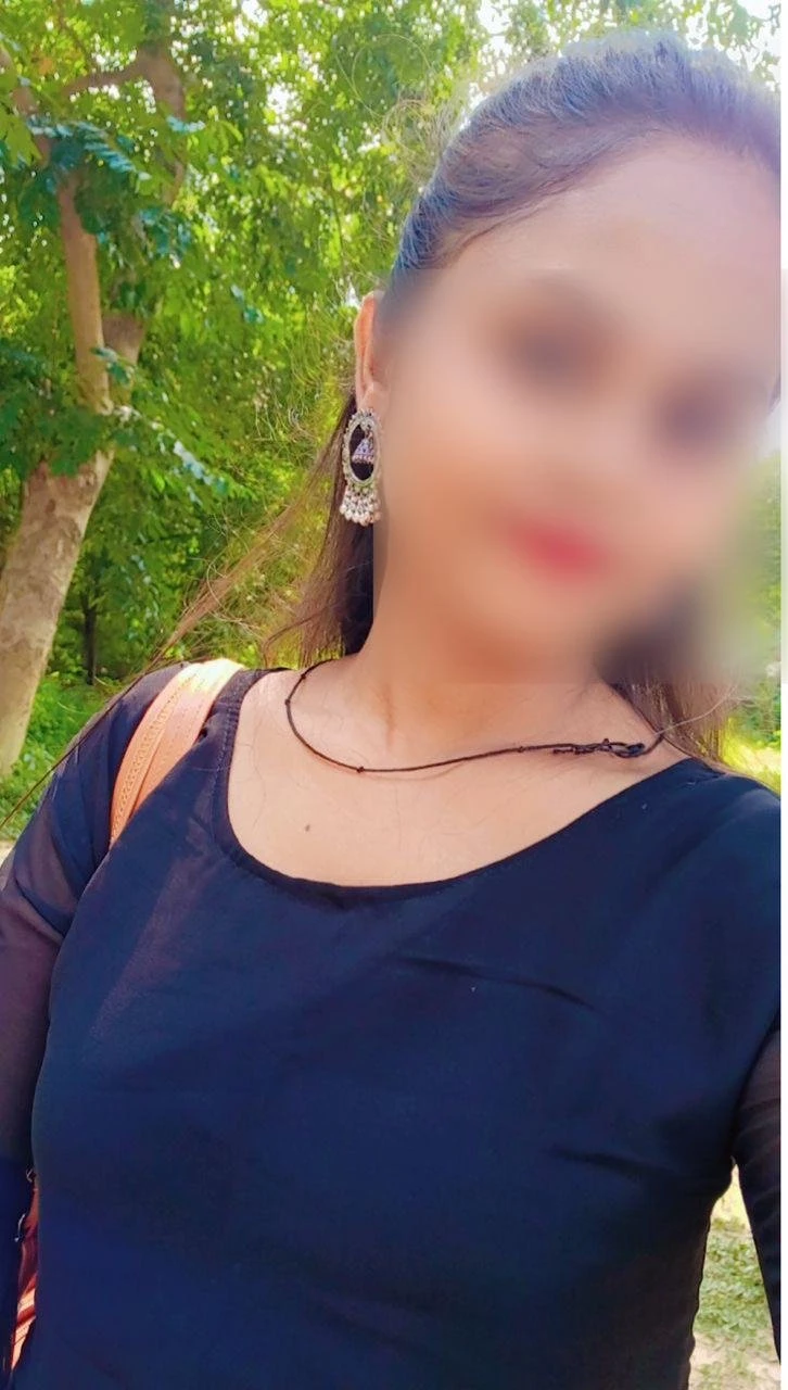 Neha College Girl – Indian escort in Hyderabad — 2 / 4