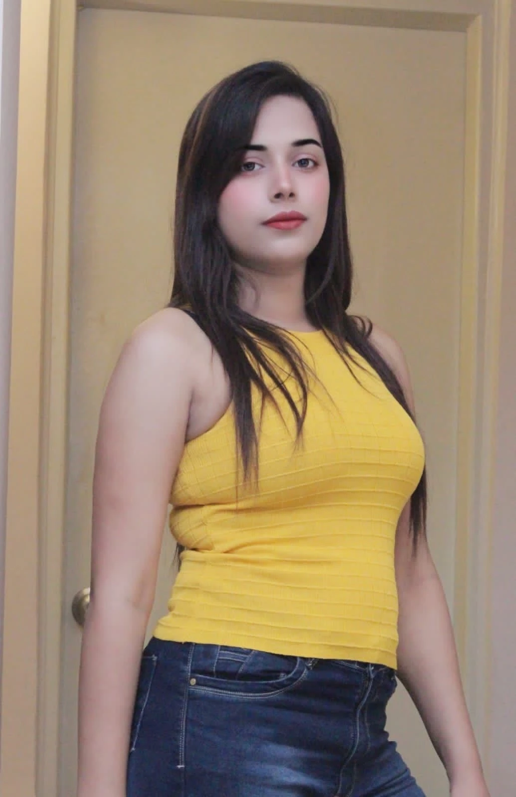 Yashika Khanna – Indian escort in New Delhi, Escort, New Delhi