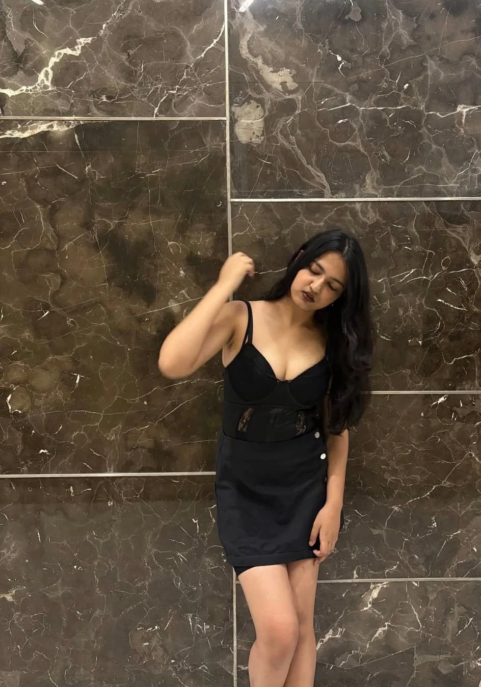 Divya – Indian escort in Noida — 2 / 5
