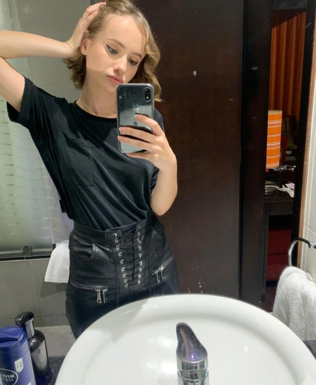 Verification by videocal ,porno star – Lithuanian escort in Mumbai — 5 / 14