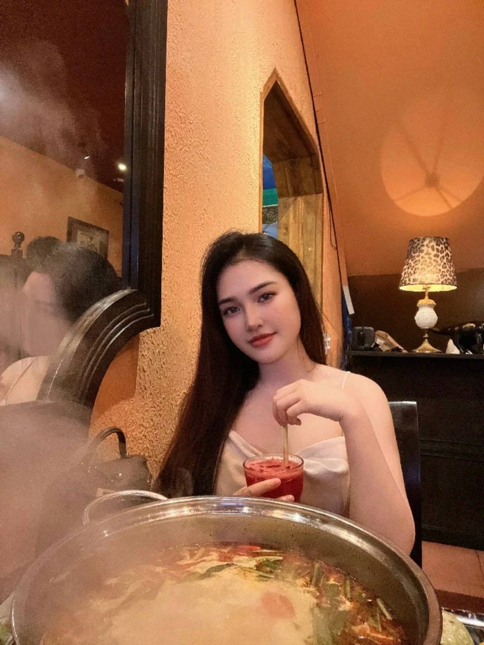 HANA – Vietnamese escort in Ho Chi Minh City — 6 / 15