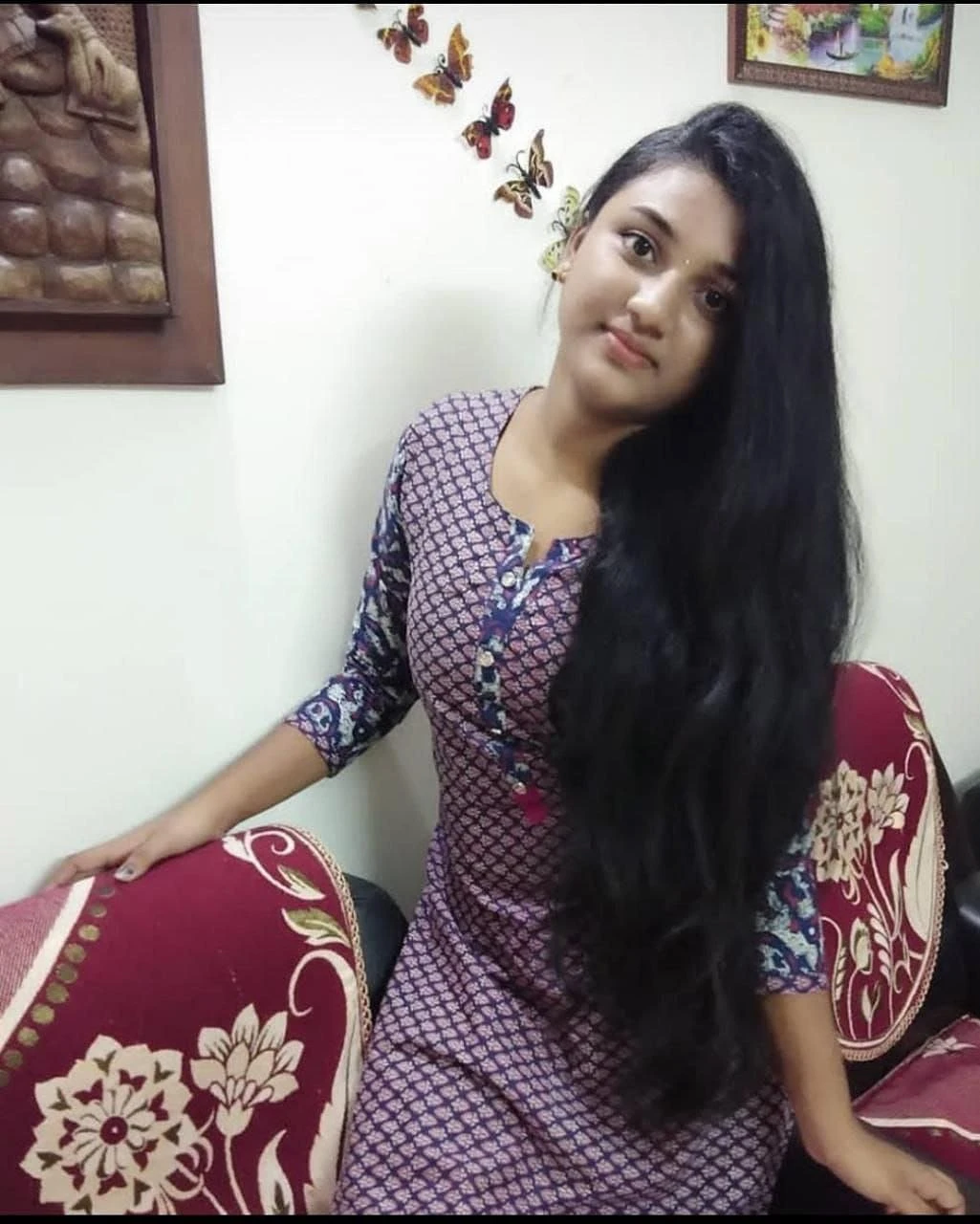 Vani a 18 Year Girl Hot and Sexy Figure – Indian escort in Kochi — 2 / 5