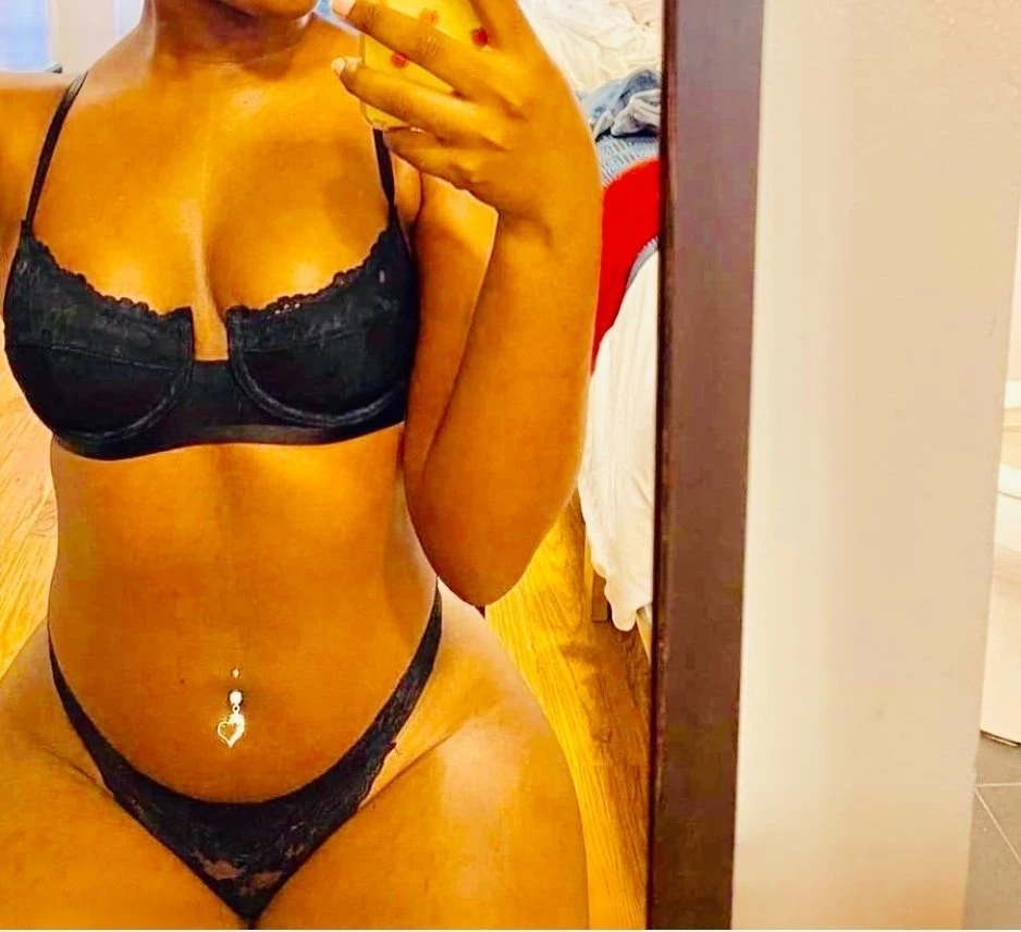 Tara – escort in Entebbe — 2 / 3