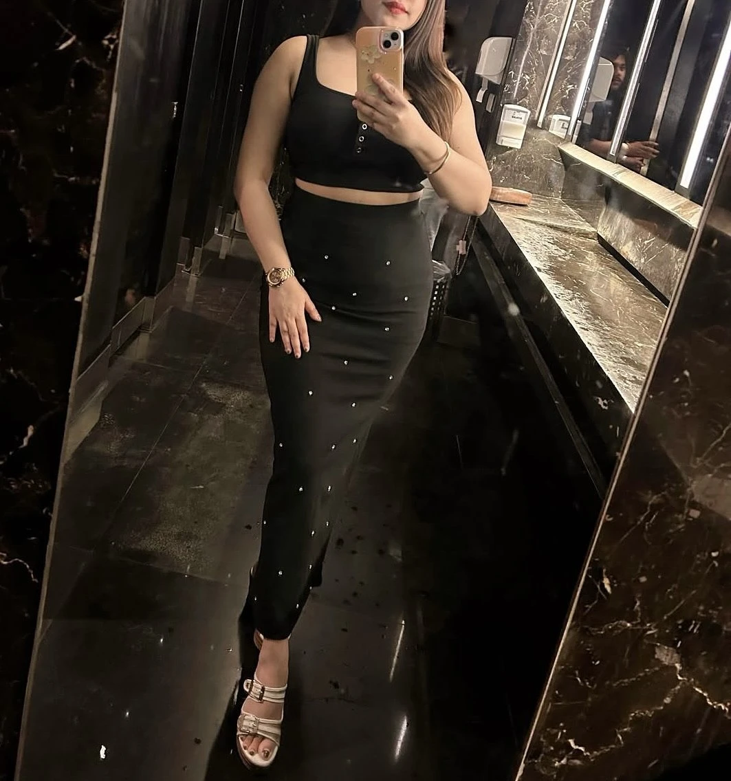 Diya – Indian escort in Varanasi — 3 / 12