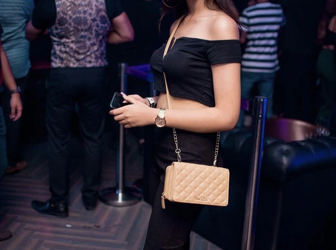 Eliza – Indian escort in Mumbai — 3 / 4