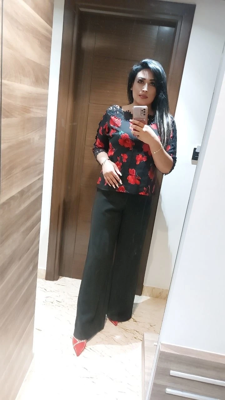 Russian Escort In 5 Star hotel Delhi – Russian escort agency in New Delhi — 25 / 26