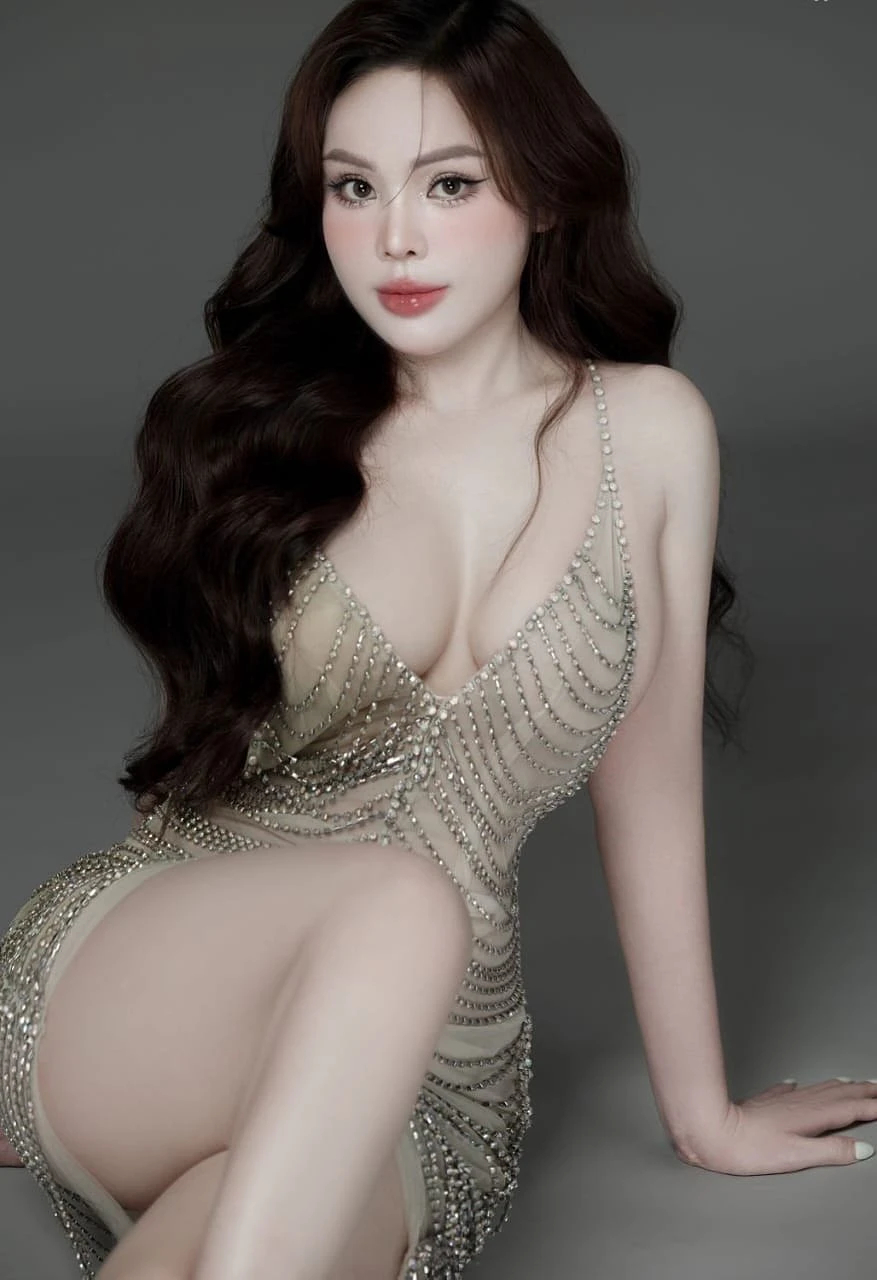 Daria – Vietnamese escort in Hanoi — 3 / 8