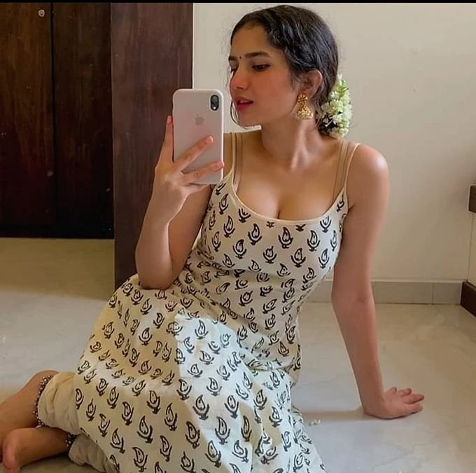 Nandni Call Girl Service – Indian escort in Kochi — 2 / 3